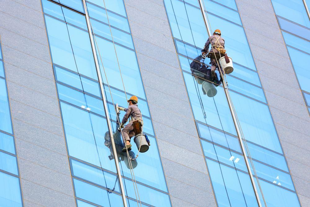 高空外墙玻璃窗清洗