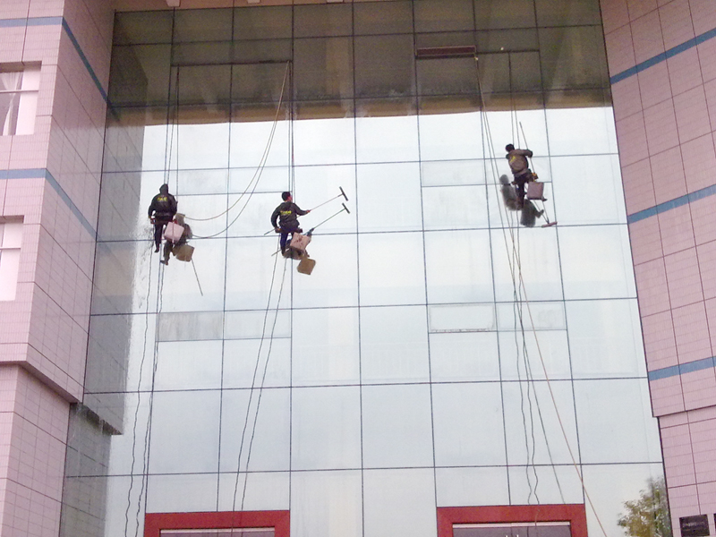 不同材质外墙清洗方法有何差异？——北京外墙清洗公司