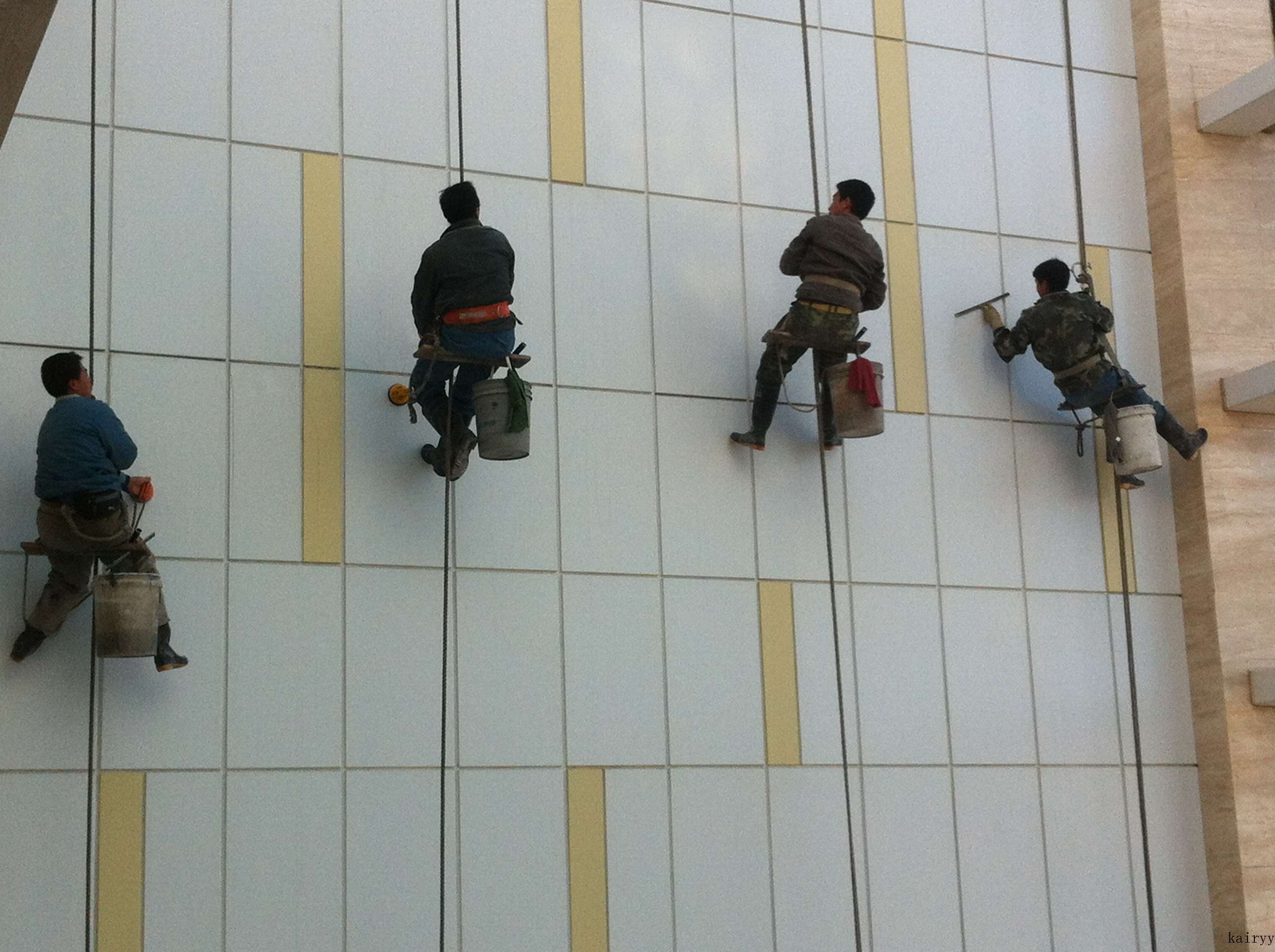 高空瓷砖外墙清洗