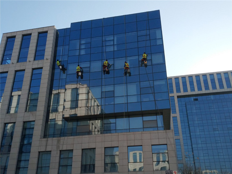 公寓楼外墙清洗工程