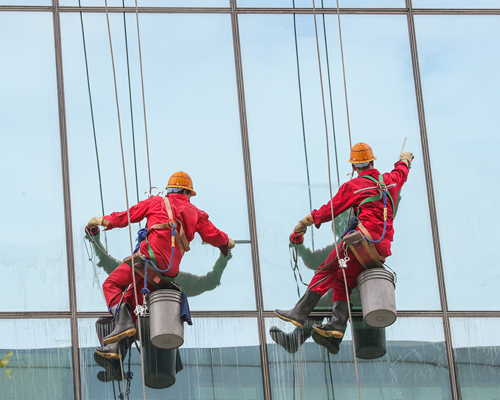 自己买设备清洗外墙比找公司更省钱吗？—北京新卓高外墙清洗