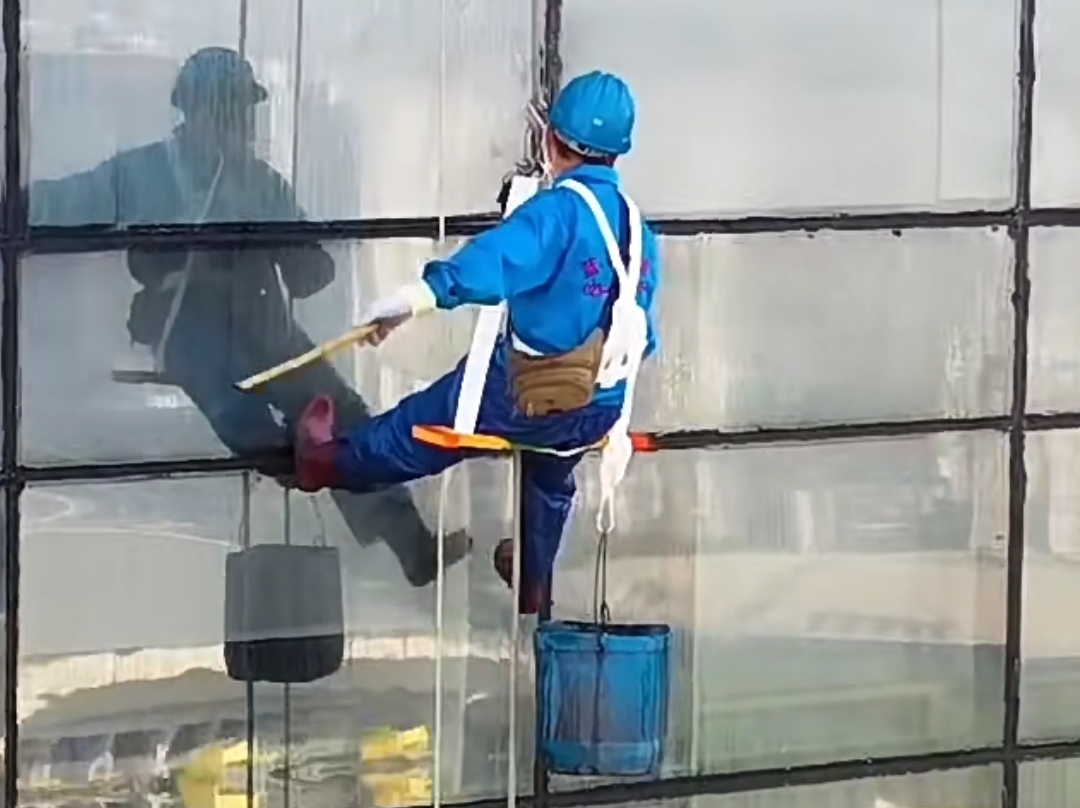 北京外墙清洗会不会导致墙面渗水？防水性有影响吗？